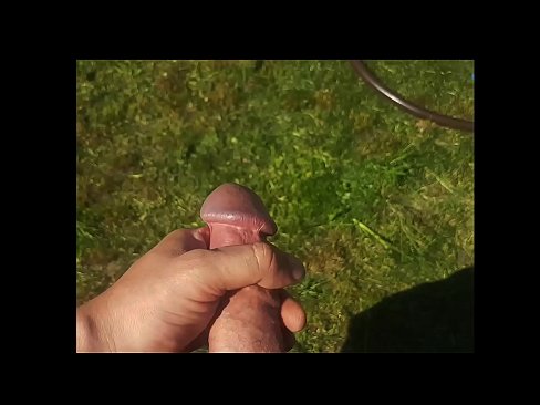 ❤️ Vruća zgodna jebe svoju ružičastu macu i svršava špricom u ljetnoj bašti Tvrdi porno na bs.redgast4asset.ru